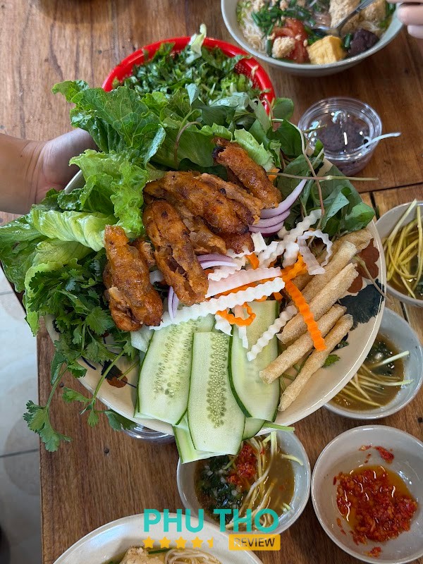 Dạ - Cái tiệm ăn Đà Lạt Vĩnh Phúc