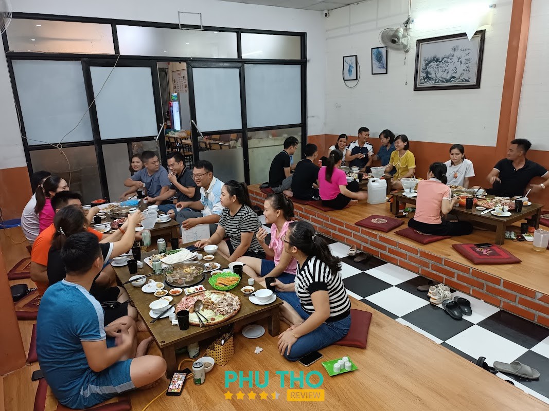 Phở Bát Đá Bằng Lăng Quán Hòa Bình