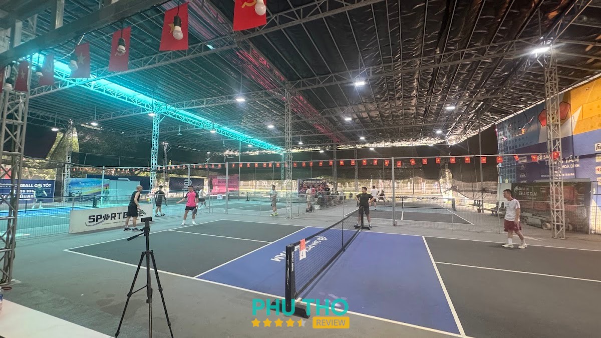 Pickleball Trung Tâm Hòa Bình